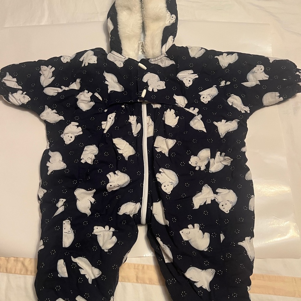 Quilted snow suit excellent condition perfect for winter weather
